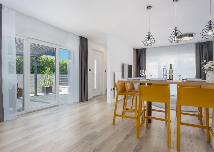 Apartman Barbara With Private Pool *