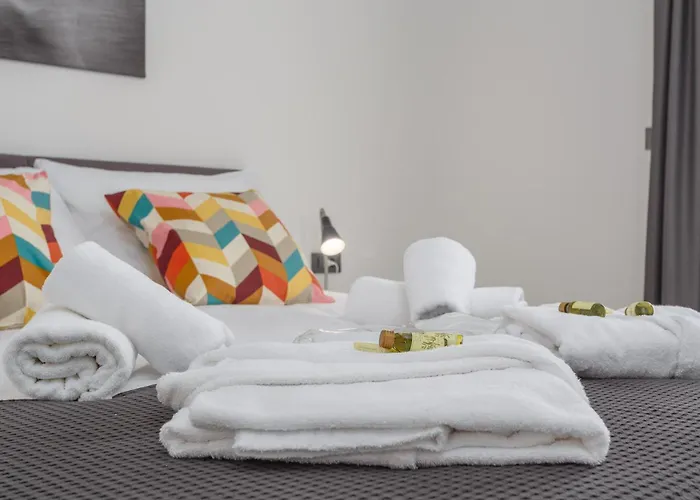 Barbara With Private Pool Lejlighed *